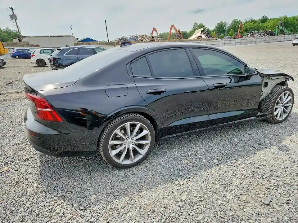 7JRA22TK9LG049461 2020 VOLVO S60-2