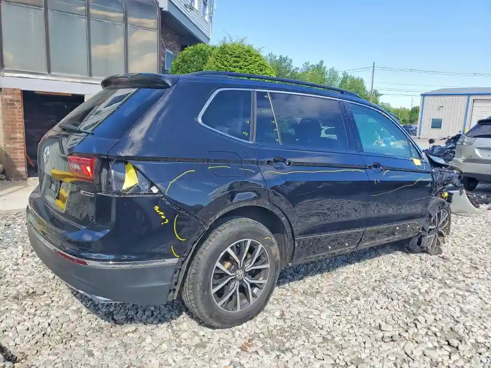 3VV2B7AX2LM044396 2020 VOLKSWAGEN TIGUAN-2
