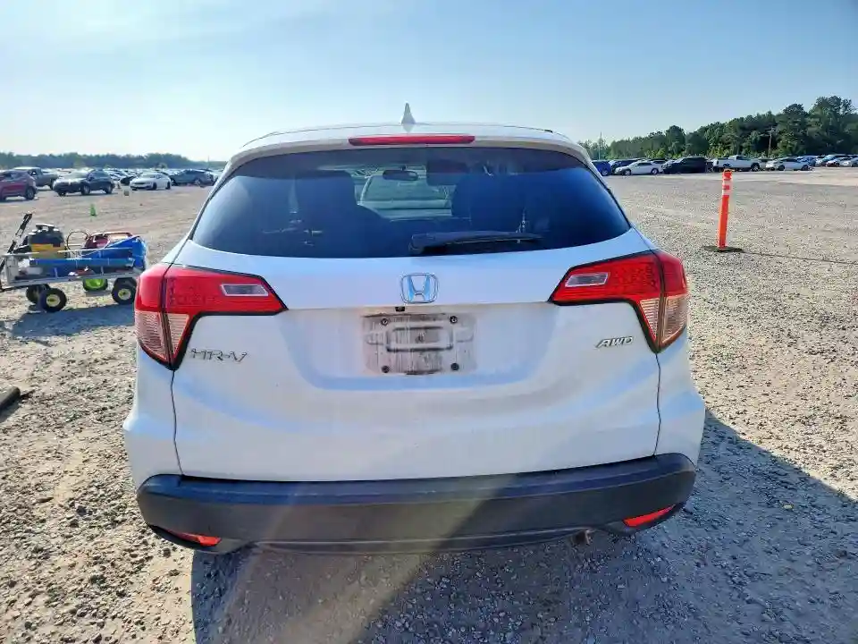 3CZRU6H50JM706411 2018 HONDA HR-V-5