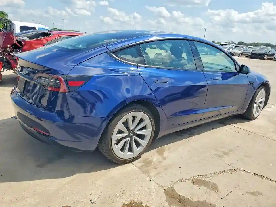 5YJ3E1EA8NF290714 2022 TESLA MODEL 3-2