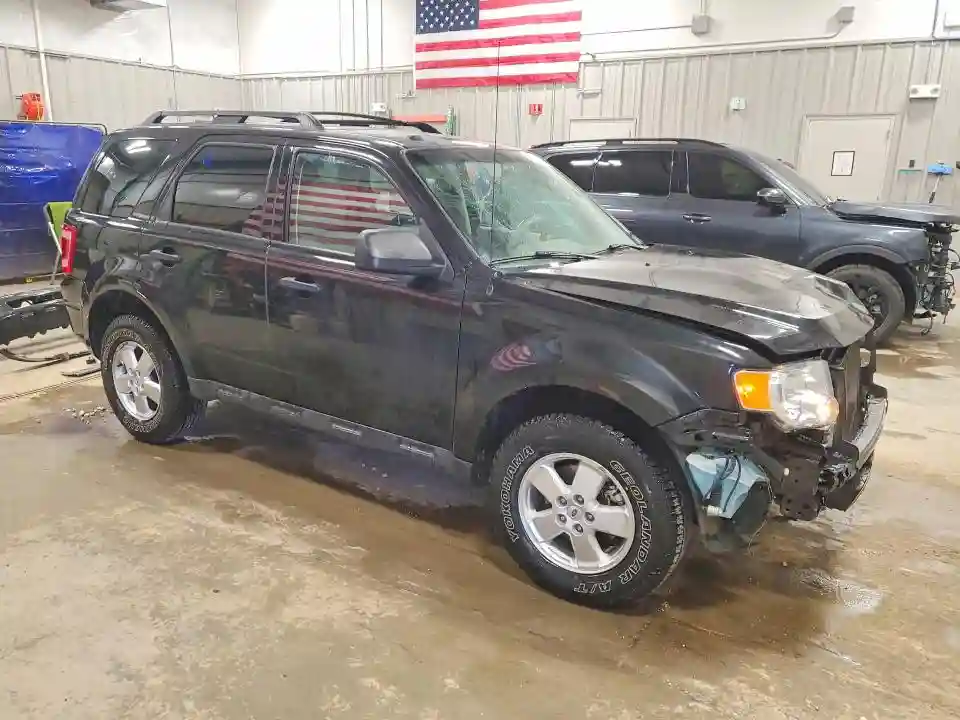 1FMCU9DG8BKA33697 2011 FORD ESCAPE-3