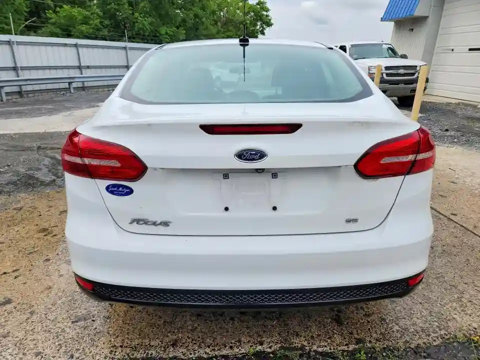 1FADP3F22JL236937 2018 FORD FOCUS-5