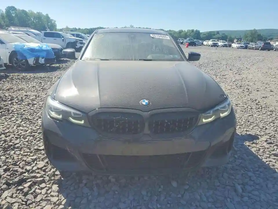 3MW5U9J0XN8C38185 2022 BMW M2-4
