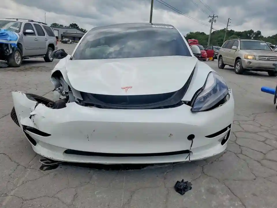 5YJ3E1EAXPF420978 2023 TESLA MODEL 3-4