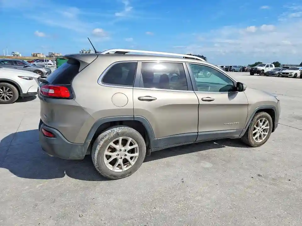 1C4PJLCS3HW602930 2017 JEEP GRAND CHEROKEE-2