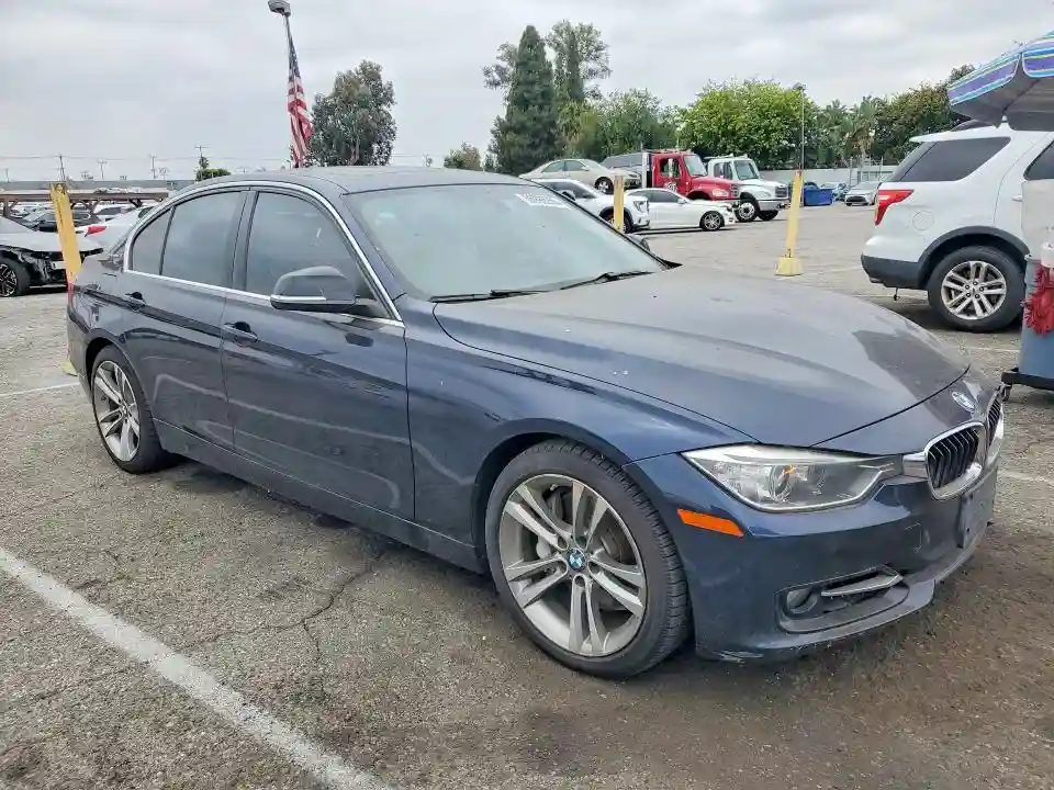 WBA3F9C50DF484159 2013 BMW 1 SERIES-3