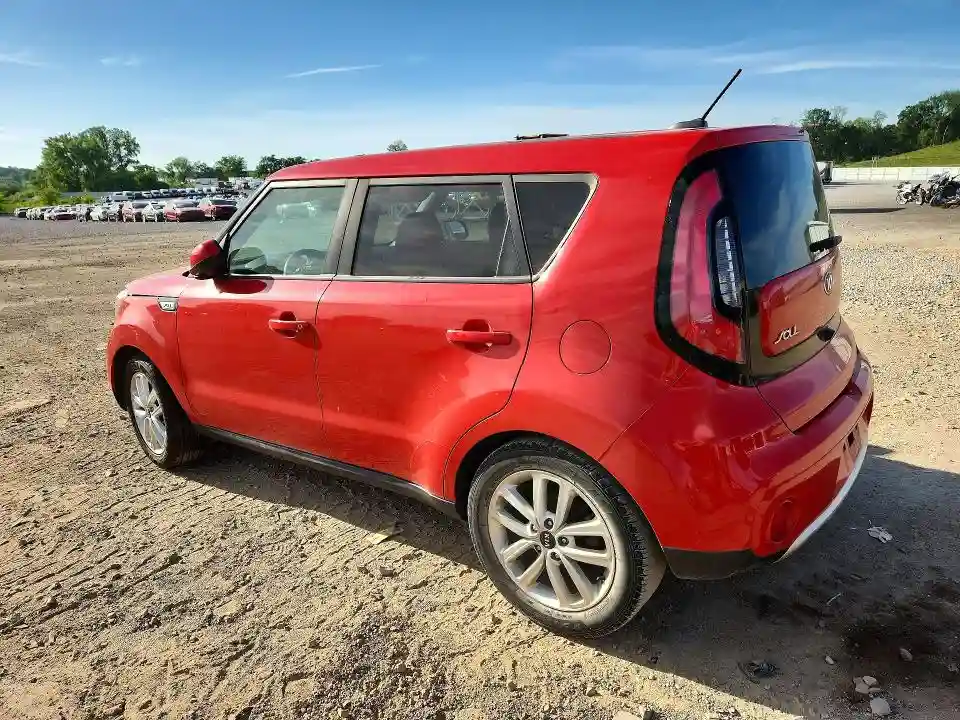 KNDJP3A54J7574623 2018 KIA SOUL-1