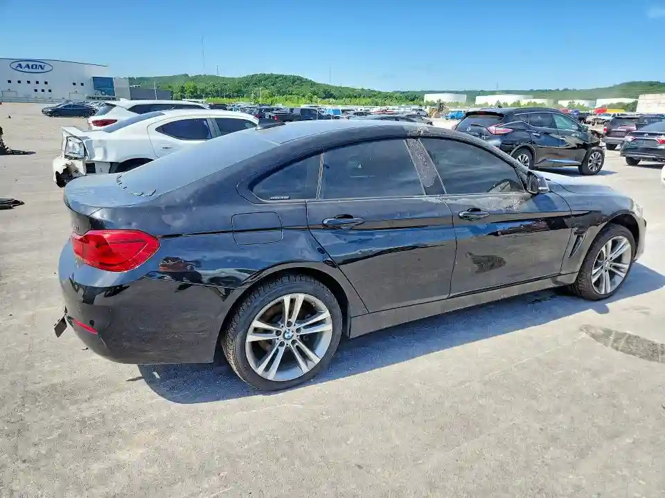 WBA4J3C57JBG97129 2018 BMW 4 SERIES-2
