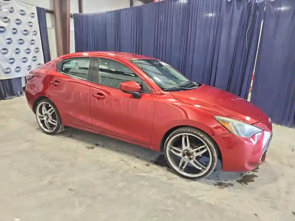 3MYDLBYV0KY521492 2019 TOYOTA YARIS-3
