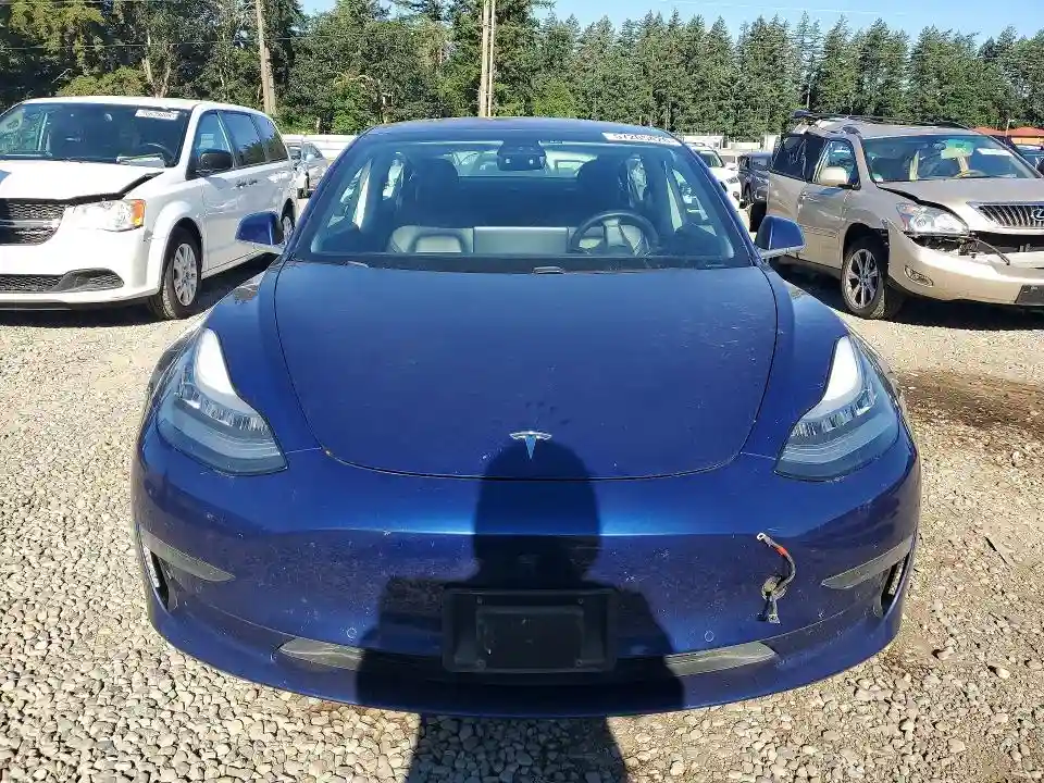 5YJ3E1EBXJF093627 2018 TESLA MODEL 3-4