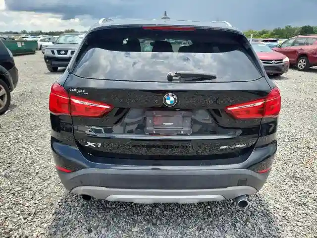 WBXHU7C30J3H43138 2018 BMW X1-5
