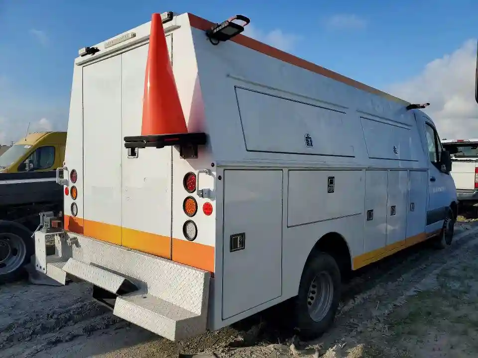 WDPPF4CD5KN039362 2019 FREIGHTLINER SPRINTER-2