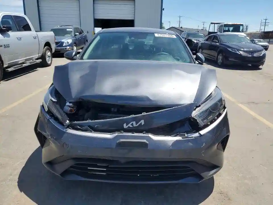 3KPF24ADXNE471911 2022 KIA FORTE-4