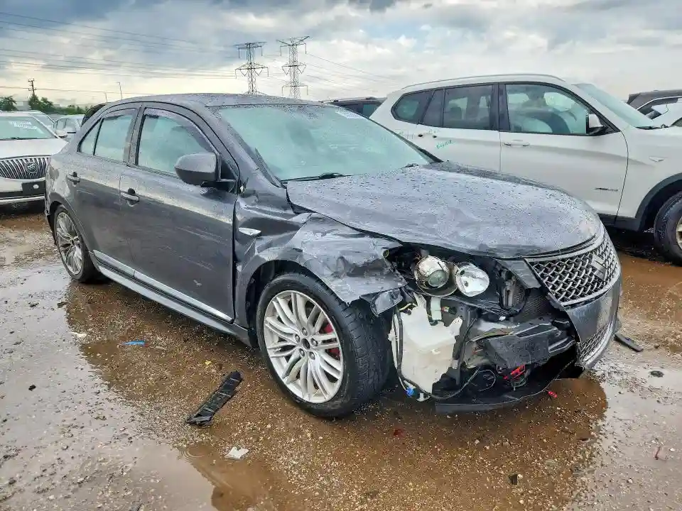 JS2RF9A88B6110301 2011 SUZUKI KIZASHI-3