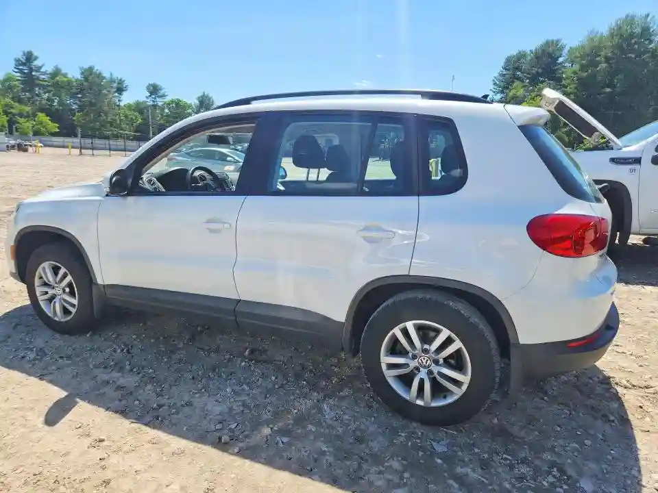 WVGBV7AX5FW557650 2015 VOLKSWAGEN TIGUAN-1