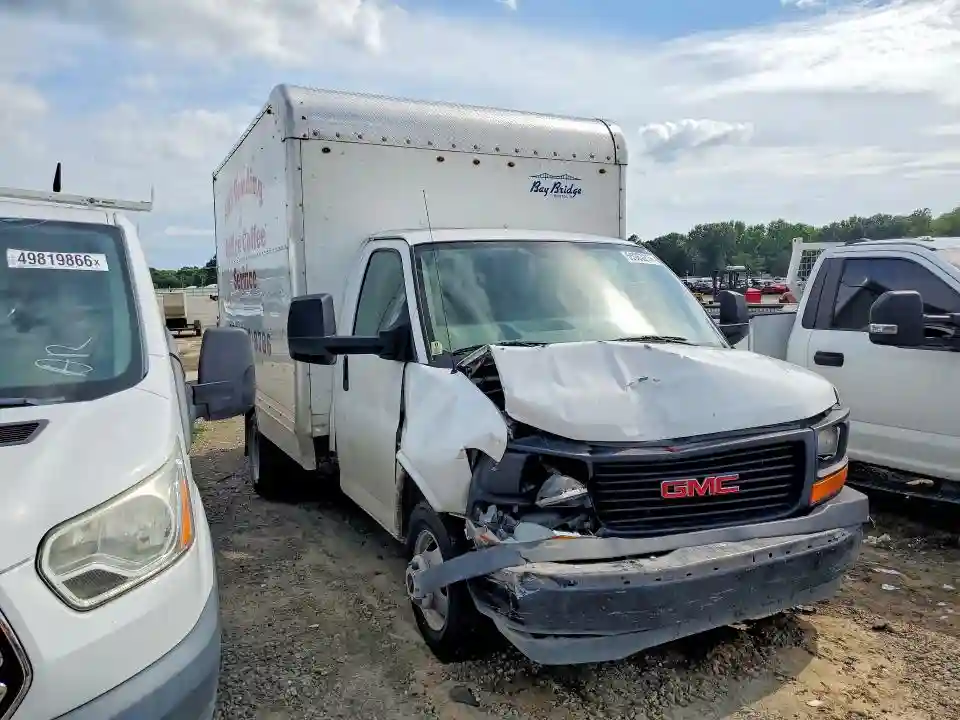 1GD37RCG3H1126358 2017 GMC SAVANA-3