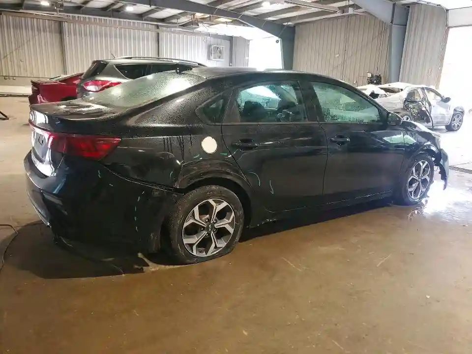 3KPF24AD3KE085567 2019 KIA FORTE LXS-2