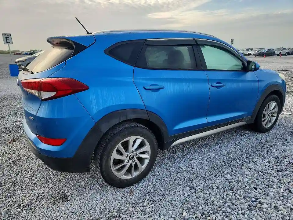 KM8J3CA46HU274821 2017 HYUNDAI TUCSON-2