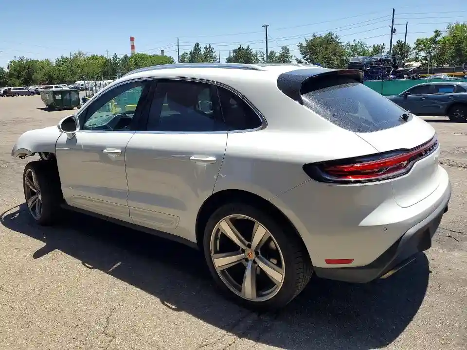 WP1AA2A51NLB07666 2022 PORSCHE MACAN-1