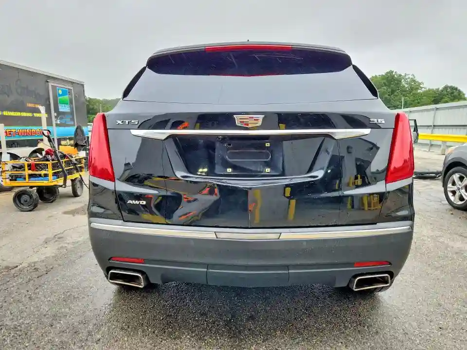 1GYKNERS3HZ146020 2017 CADILLAC XT5-5
