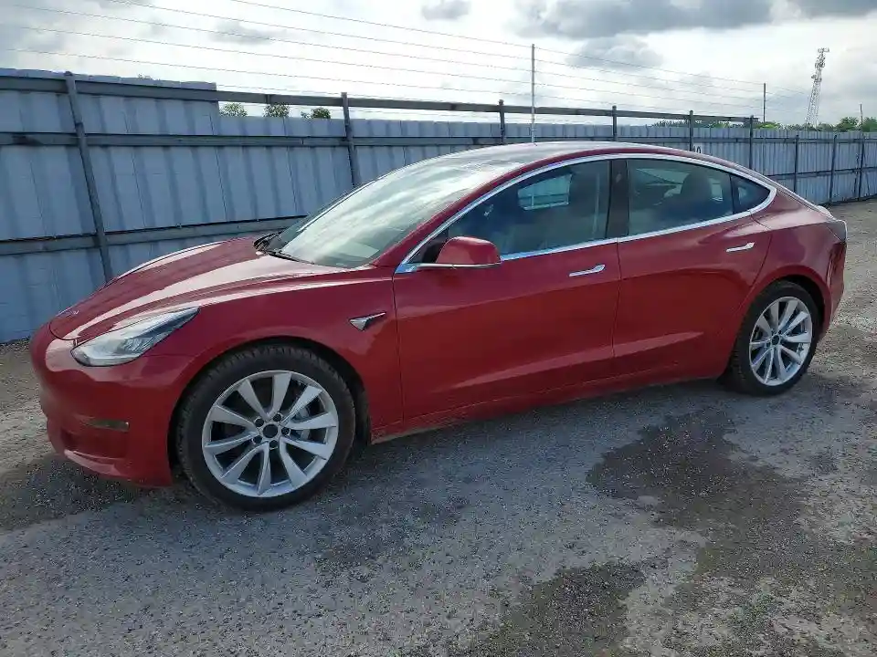 5YJ3E1EB1JF126997 2018 TESLA MODEL 3-0