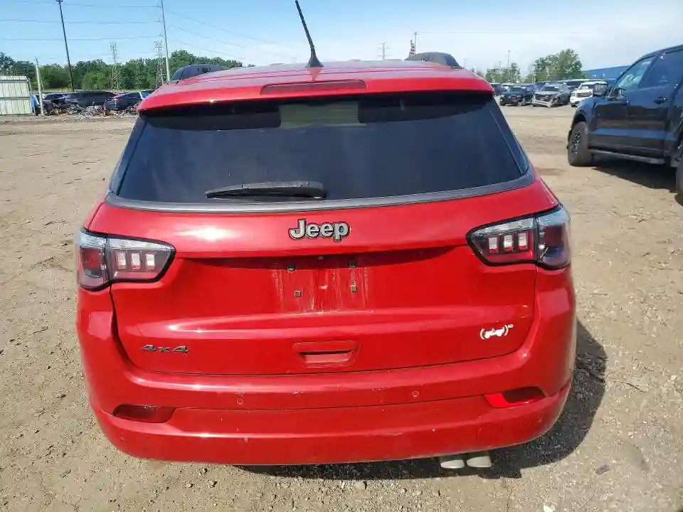 3C4NJDCB8NT131663 2022 JEEP COMPASS-5