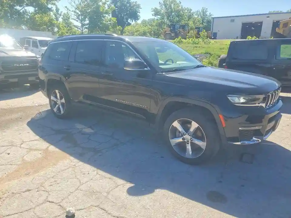 1C4RJKBG8N8525746 2022 JEEP CHEROKEE-3