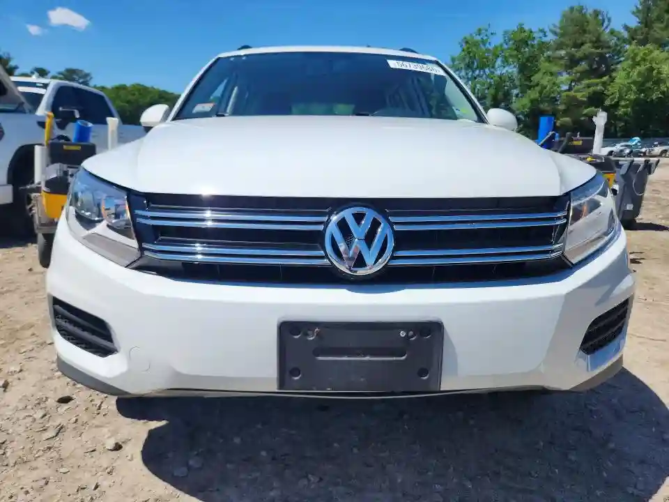 WVGBV7AX5FW557650 2015 VOLKSWAGEN TIGUAN-4