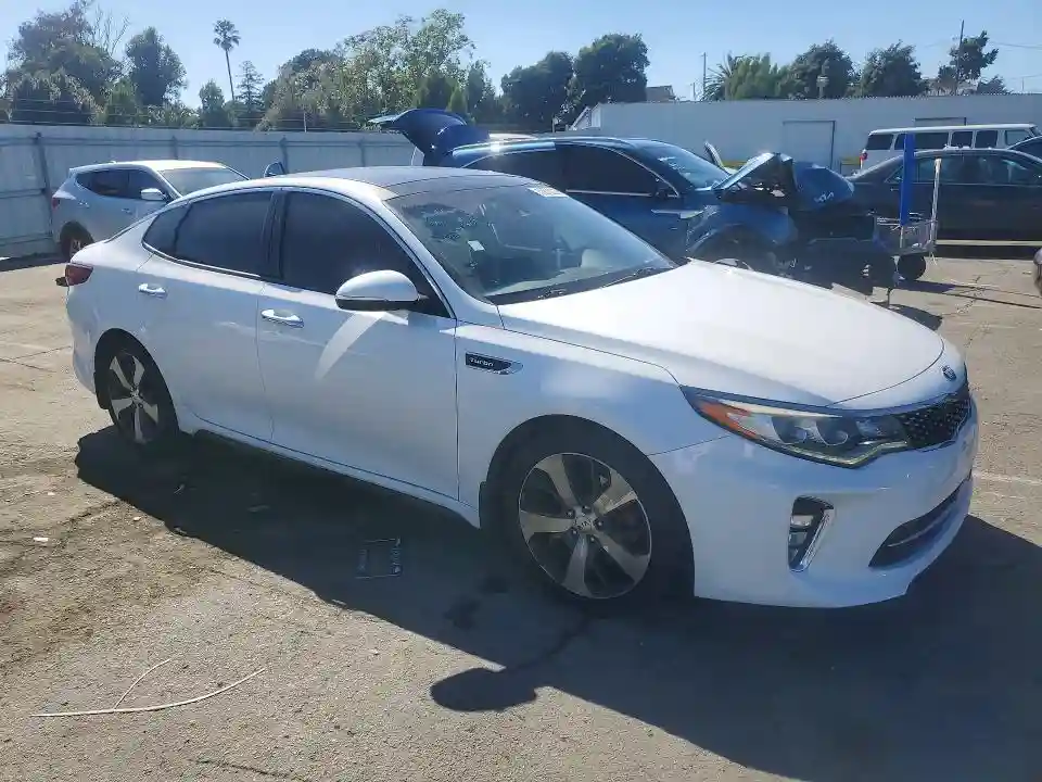 5XXGW4L2XJG238987 2018 KIA OPTIMA-3