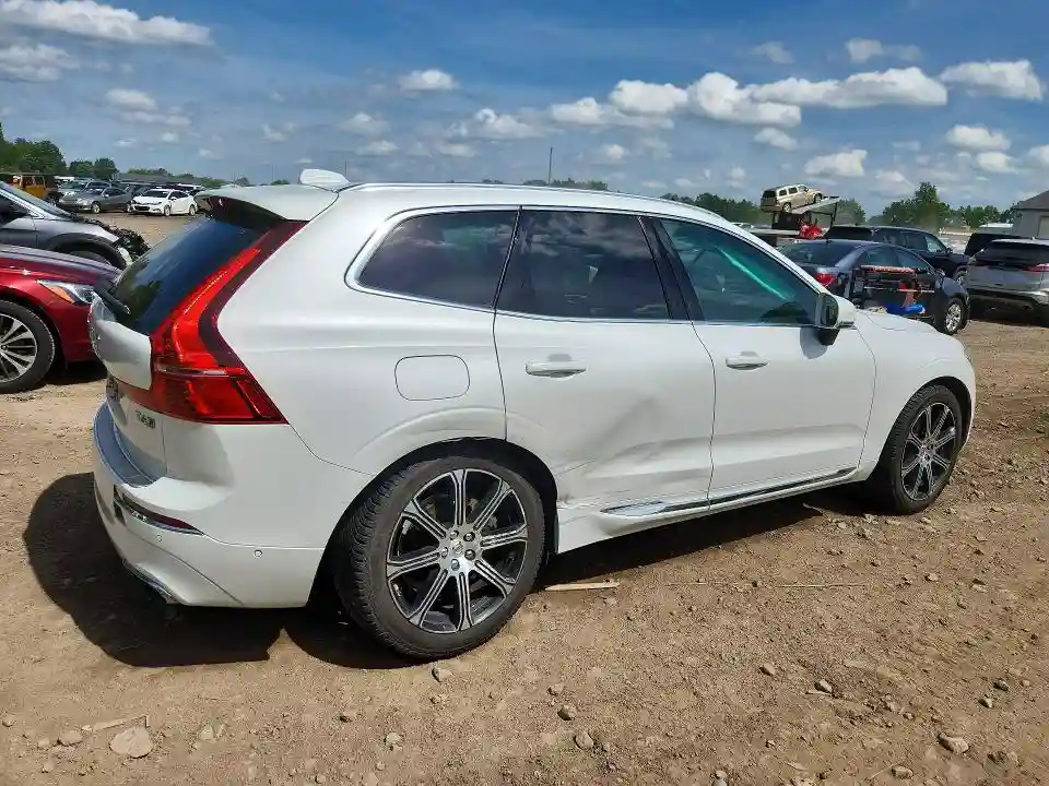 LYVA22RL2JB117302 2018 VOLVO XC60-2