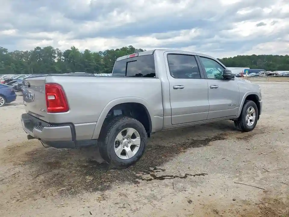1C6SRFFP7SN735366 2025 RAM 1500-2