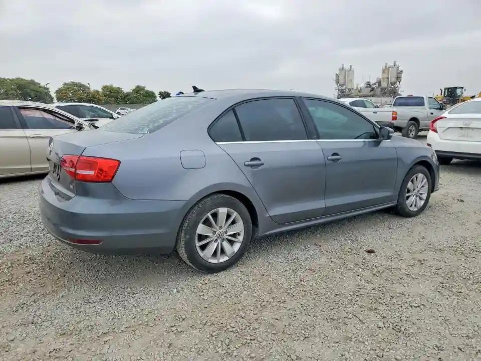 3VWD17AJ2FM348111 2015 VOLKSWAGEN JETTA-2