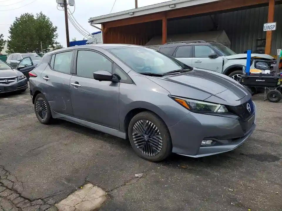 1N4CZ1CV2SC562392 2025 NISSAN LEAF-3