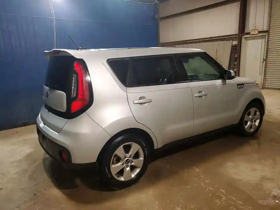 KNDJN2A21J7549037 2018 KIA SOUL-2