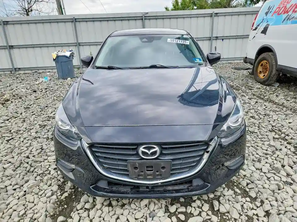 3MZBN1U77JM225938 2018 MAZDA 3-4