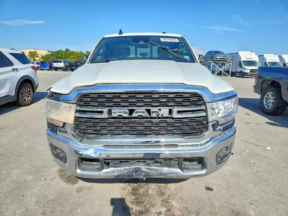 3C6UR5DJ3RG381009 2024 RAM 2500-4