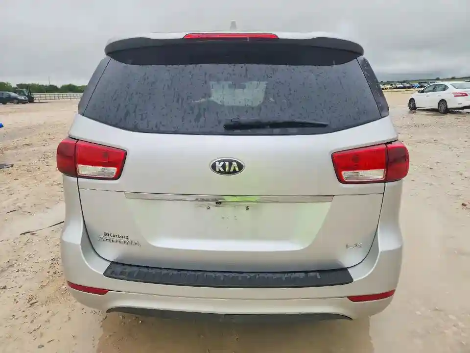 KNDMB5C17H6231340 2017 KIA SEDONA-5