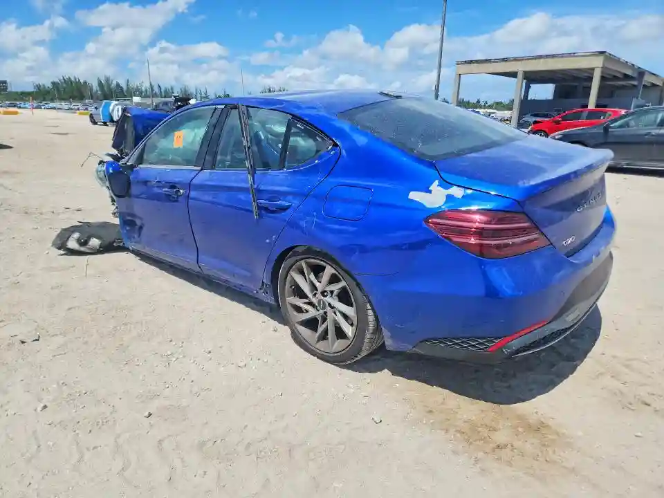 KMTG34TA8NU092929 2022 GENESIS G70-1