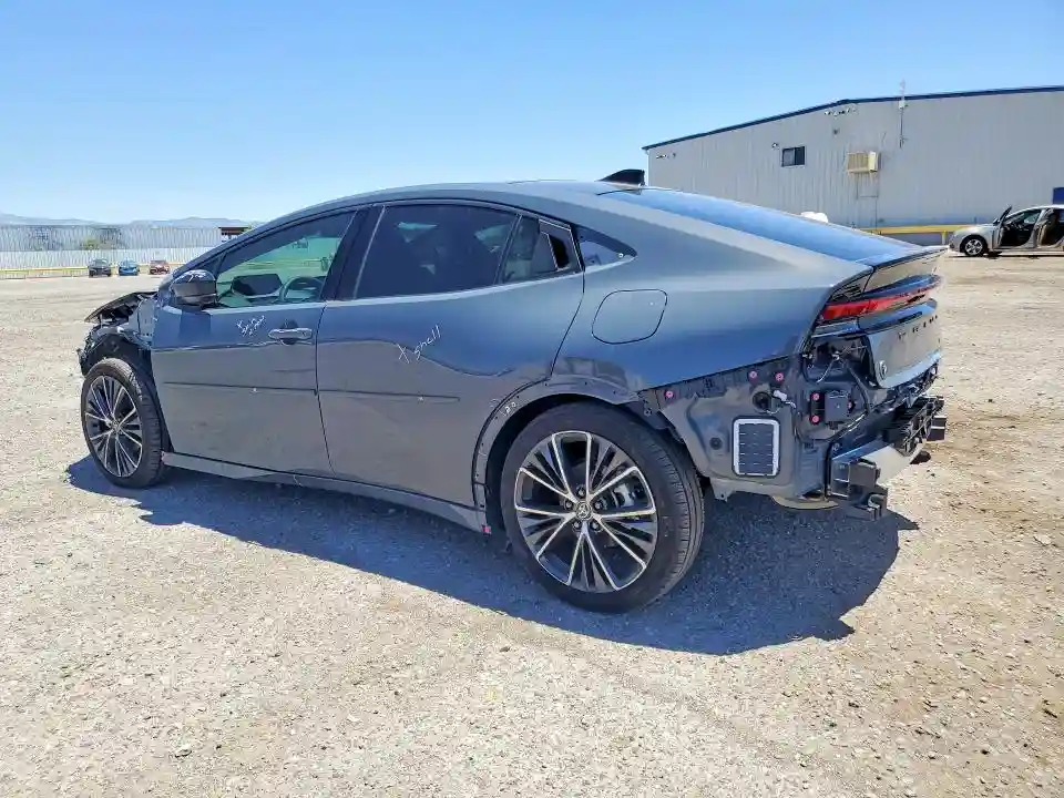 JTDACAAU6T3068874 2026 TOYOTA PRIUS-1
