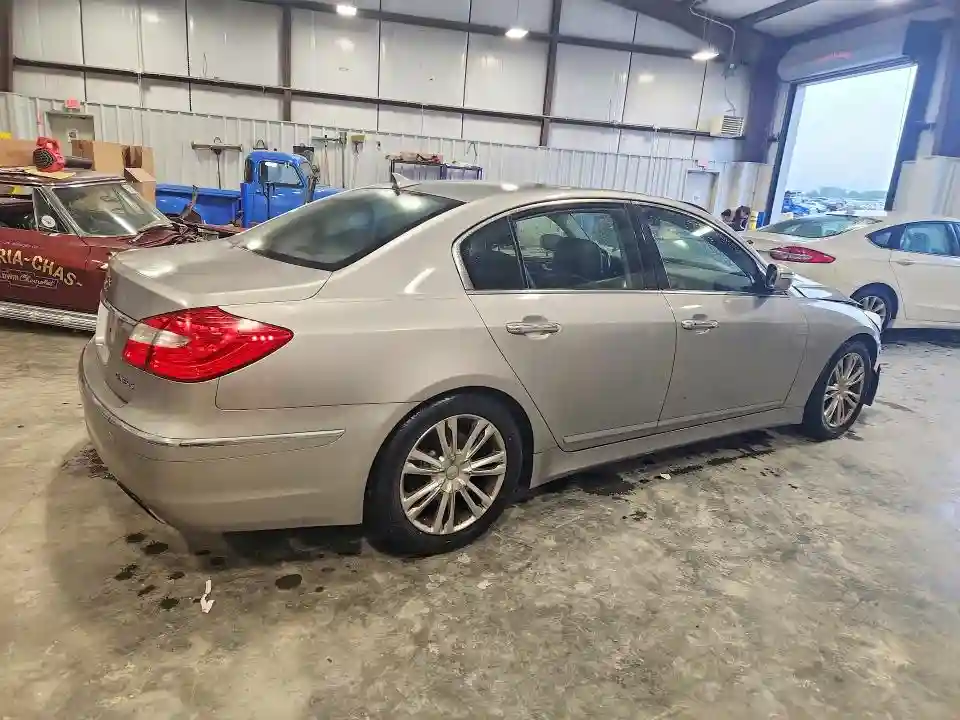 KMHGC4DD6CU161309 2012 HYUNDAI GENESIS-2