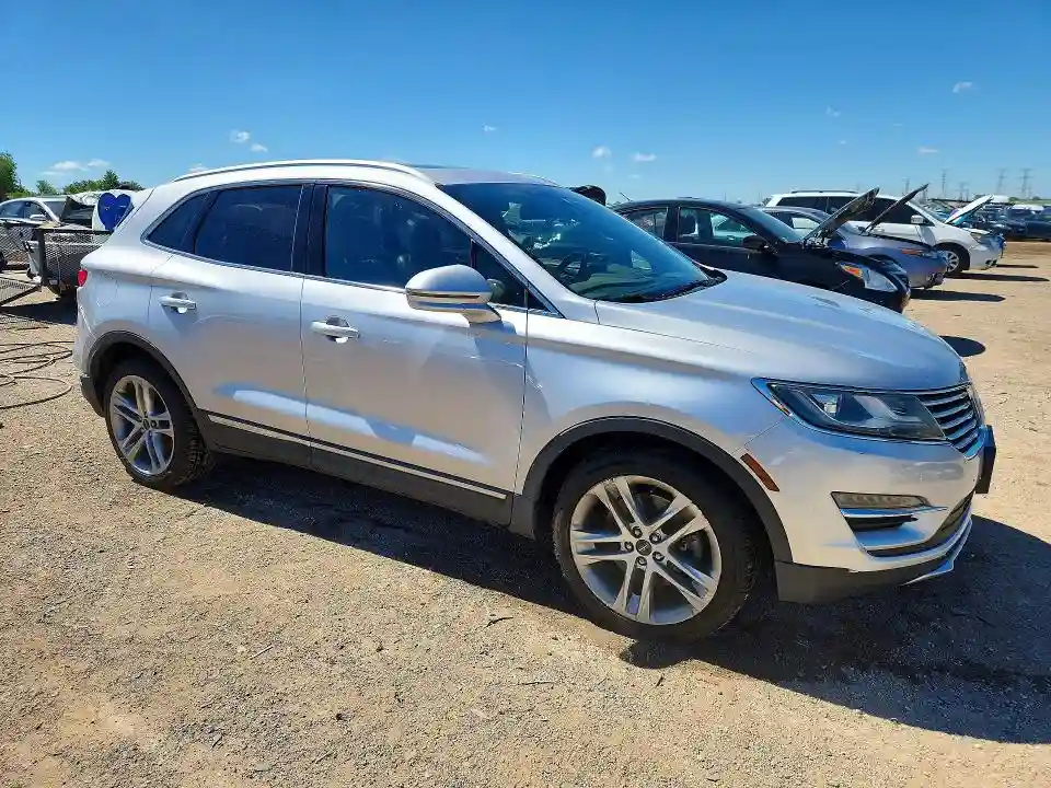 5LMCJ3D95HUL00019 2017 LINCOLN MKC-3