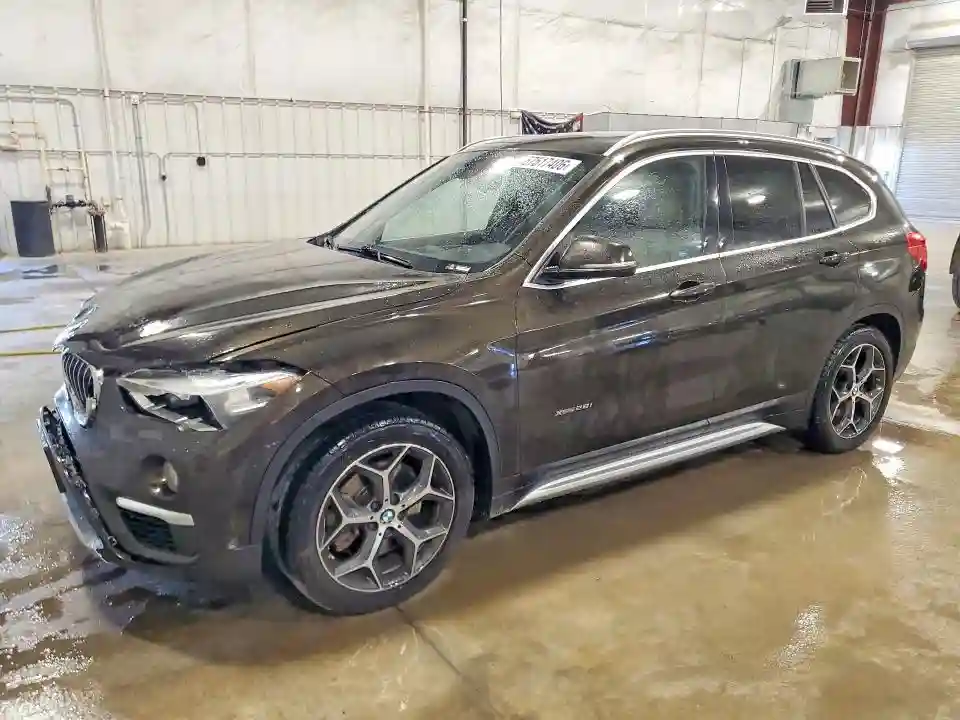 WBXHT3C3XGP883983 2016 BMW X1-0