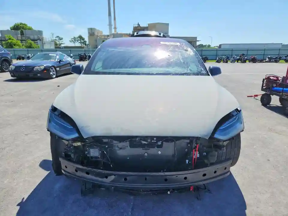 5YJXCAE20JF112872 2018 TESLA MODEL X-4