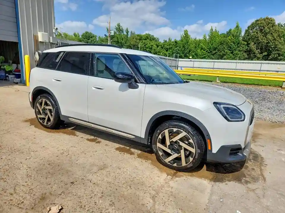 WMZ23GA01S7S66659 2025 MINI COOPER-3