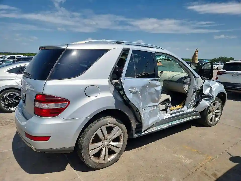 4JGBB5GB6AA567571 2010 MERCEDES-BENZ M-CLASS-2