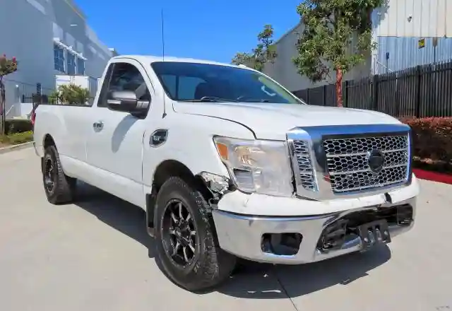1N6AA1R87HN548279 2017 NISSAN TITAN-0