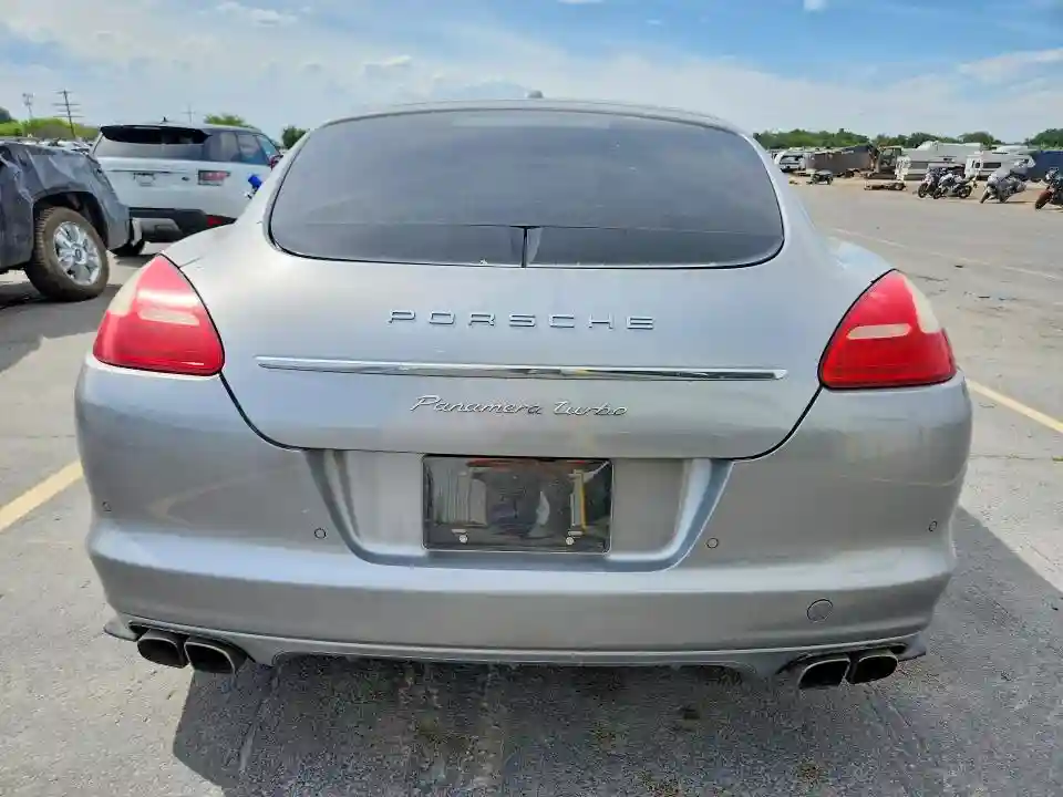 WP0AC2A76AL090628 2010 PORSCHE PANAMERA-5