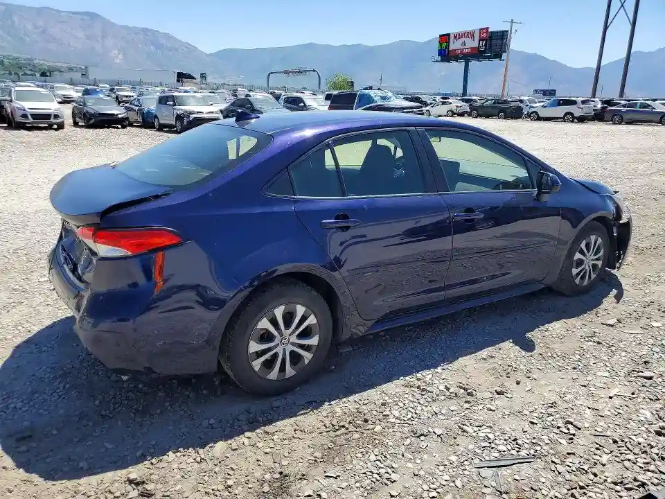 JTDEAMDE3NJ042566 2022 TOYOTA COROLLA LE-2