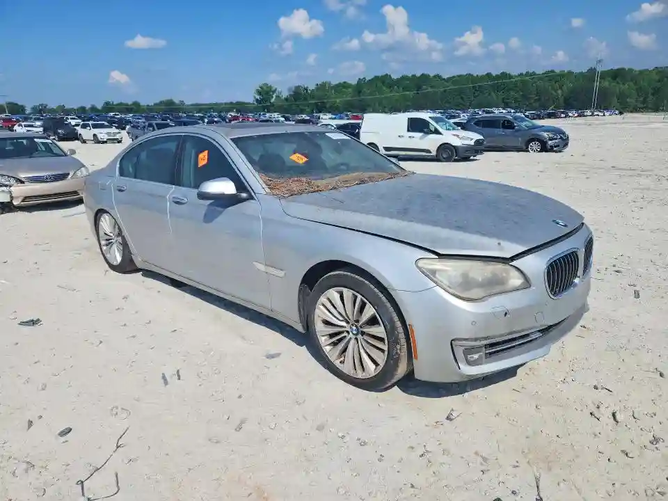 WBAYA6C57DD143842 2013 BMW 7 SERIES-3