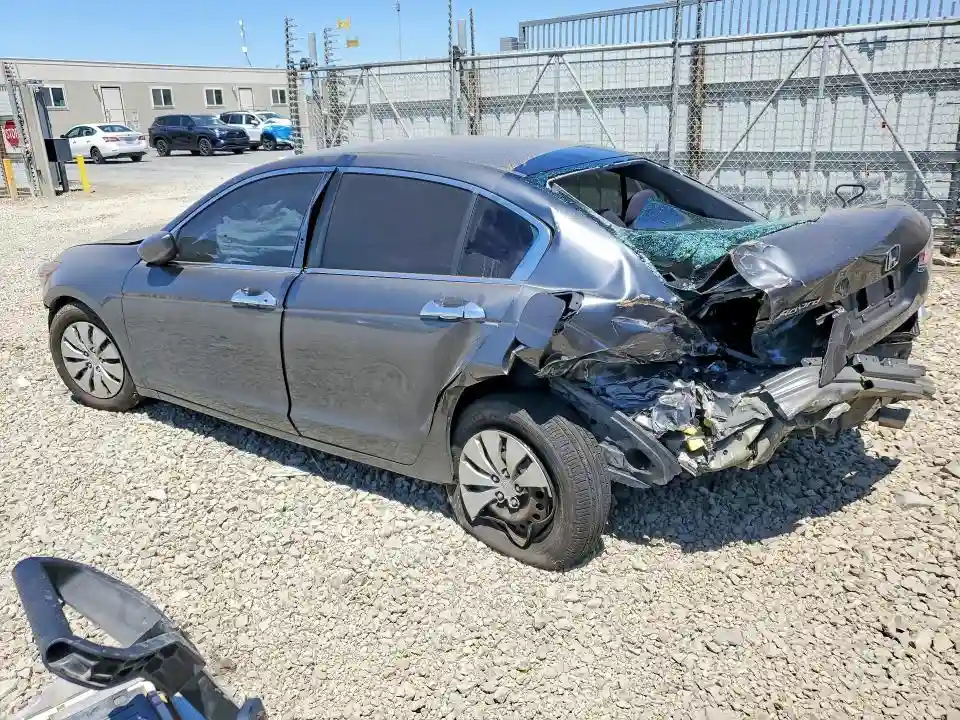 1HGCP2F31BA130776 2011 HONDA ACCORD-1